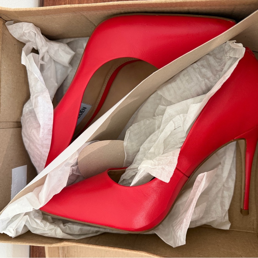 Steve Madden Red Pointed-Toe Stiletto Pumps
